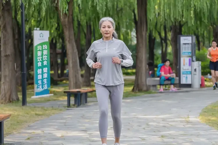 更年期女性早餐血糖14點1是糖尿病嗎(圖2)