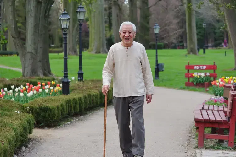 老年人全身经常长湿疹能够彻底治愈吗(图2)