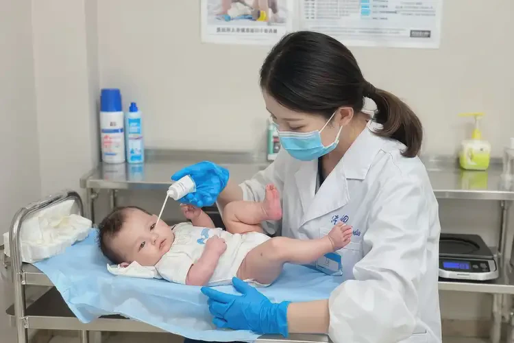 嬰幼兒肛周有濕疹不管它會(huì)自己痊愈嗎(圖2)