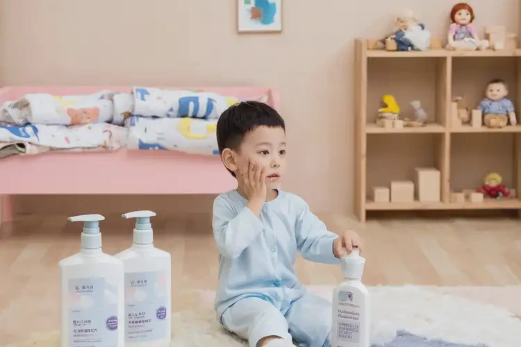 小孩大腿偶尔长湿疹能彻底自愈吗(图1)