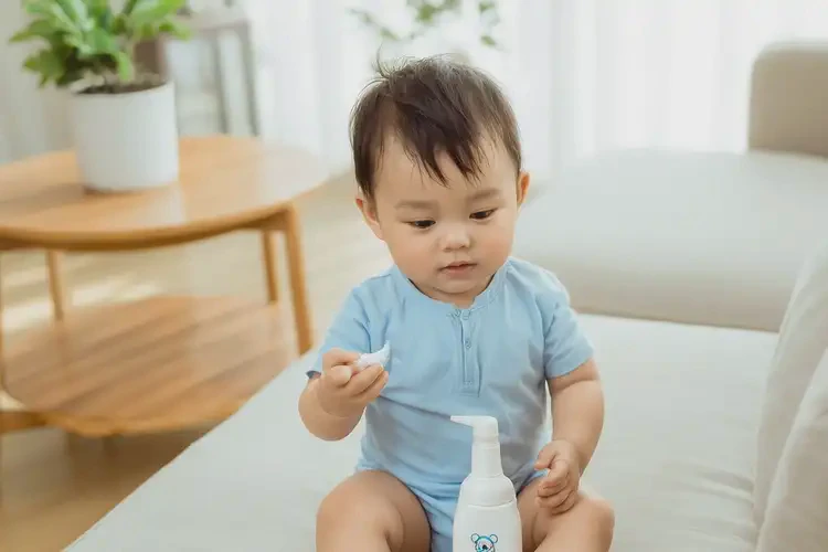 幼兒肚子上出現(xiàn)濕疹可以徹底自愈嗎(圖2)