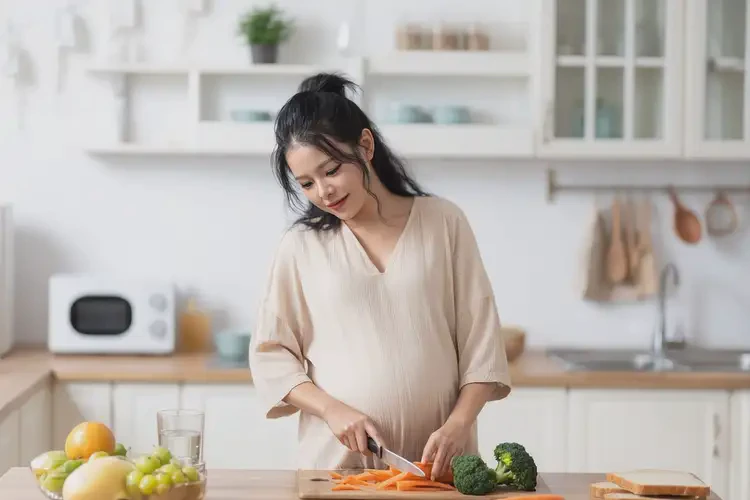 哺乳期妈妈脖子出湿疹能彻底自愈吗(图1)