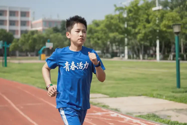 中學(xué)生肚子上容易長濕疹能夠徹底治愈嗎(圖1)