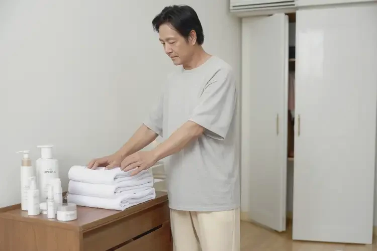 男人肚子容易長(zhǎng)濕疹能不能根治(圖2)