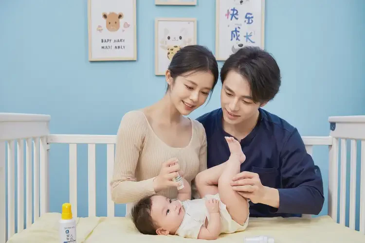 小兒屁股上容易長濕疹能夠徹底治愈嗎(圖1)