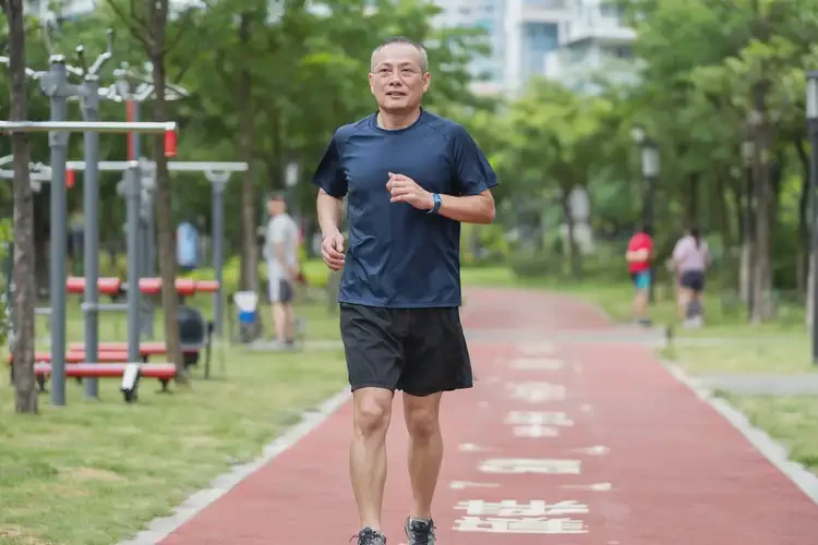 中老年人晚餐血糖28(圖1)