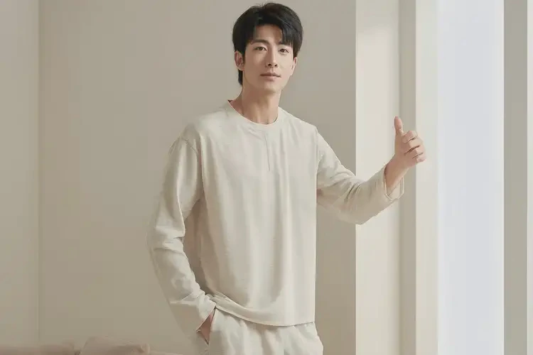 青年人小腿上經(jīng)常起濕疹不管它會(huì)自己痊愈嗎(圖1)