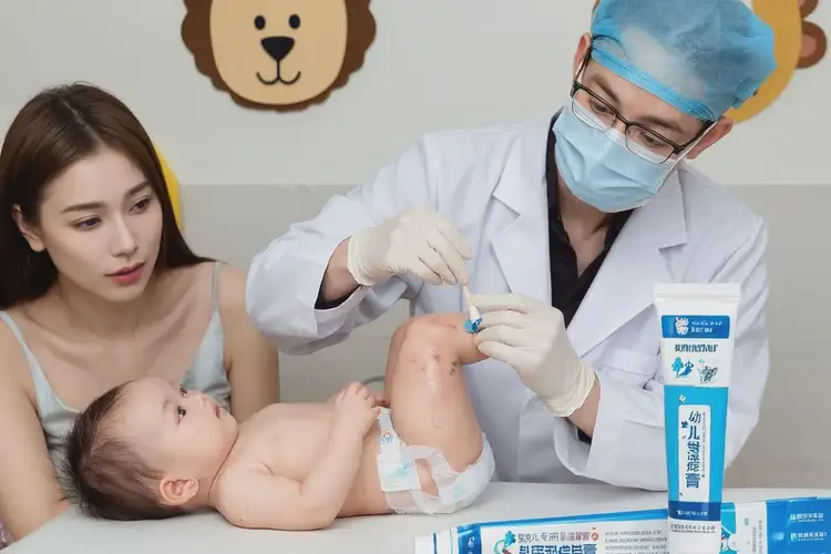 嬰幼兒大腿長(zhǎng)濕疹可不可以根治(圖4)