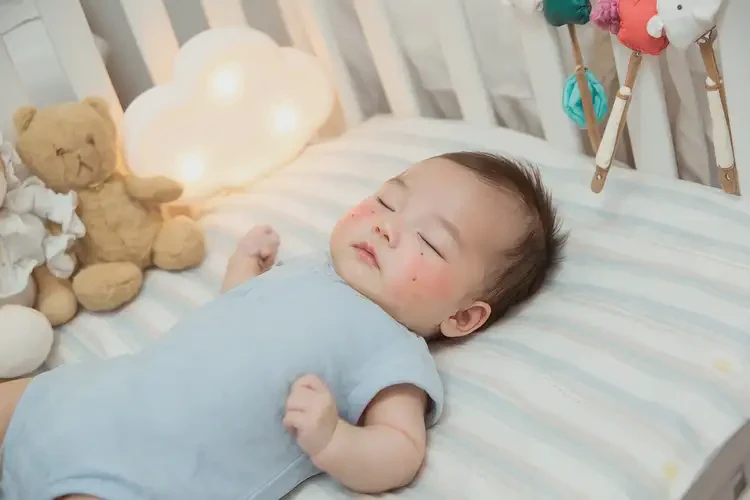 嬰兒肚子上容易長濕疹不管它會自己好嗎(圖3)