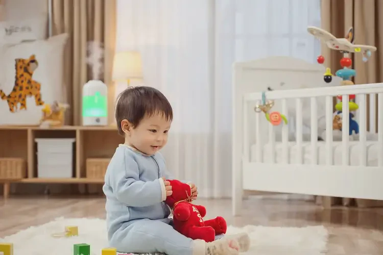 婴幼儿脸上容易起湿疹不管它会自己好吗(图1)