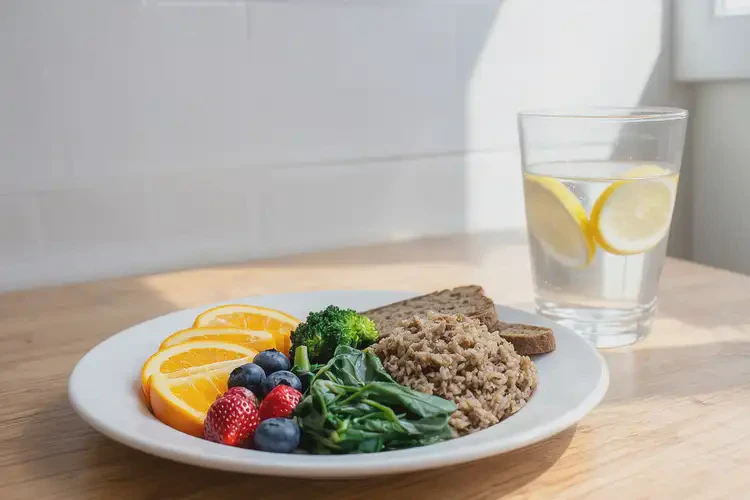 大學(xué)生手臂上有濕疹可以徹底自愈嗎(圖1)