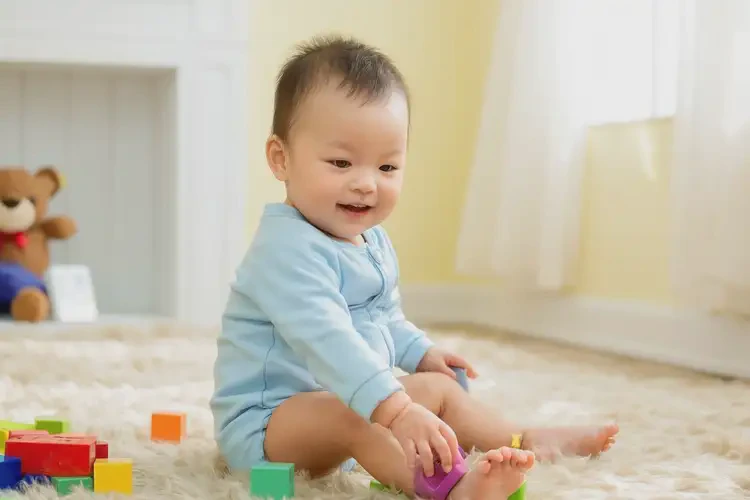 寶寶大腿上出現(xiàn)濕疹可以徹底自愈嗎(圖2)