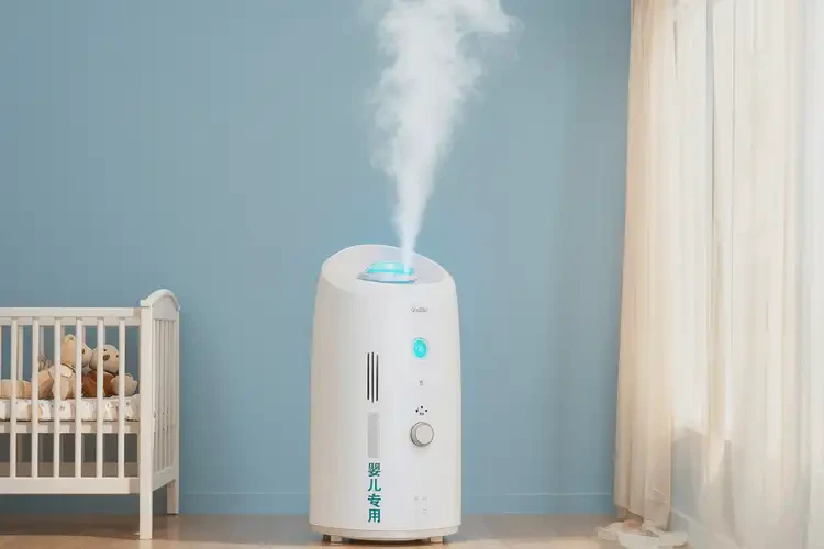 嬰兒臉上經常起濕疹不管它會自己好嗎(圖1)