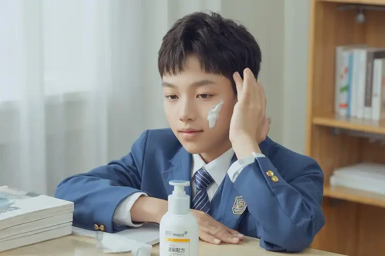 中學(xué)生屁股上偶爾長(zhǎng)濕疹不管它會(huì)自己自愈嗎(圖2)