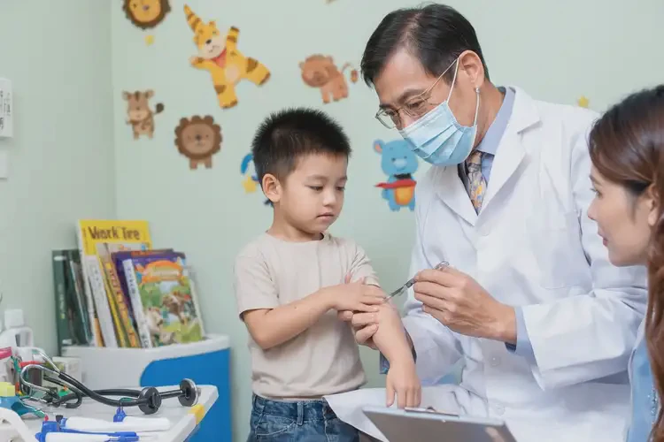 小孩大腿偶尔长湿疹能彻底自愈吗(图3)