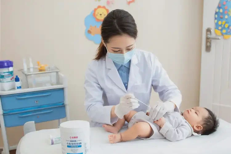 嬰幼兒小腿上起濕疹可不可以根治(圖3)