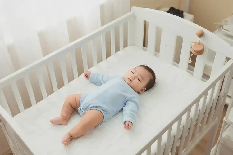 嬰幼兒肚子上經(jīng)常長濕疹可以徹底自愈嗎(圖1)