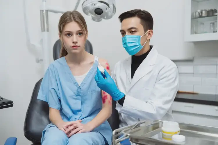 女生屁股上經(jīng)常起濕疹不管它會自己痊愈嗎(圖3)