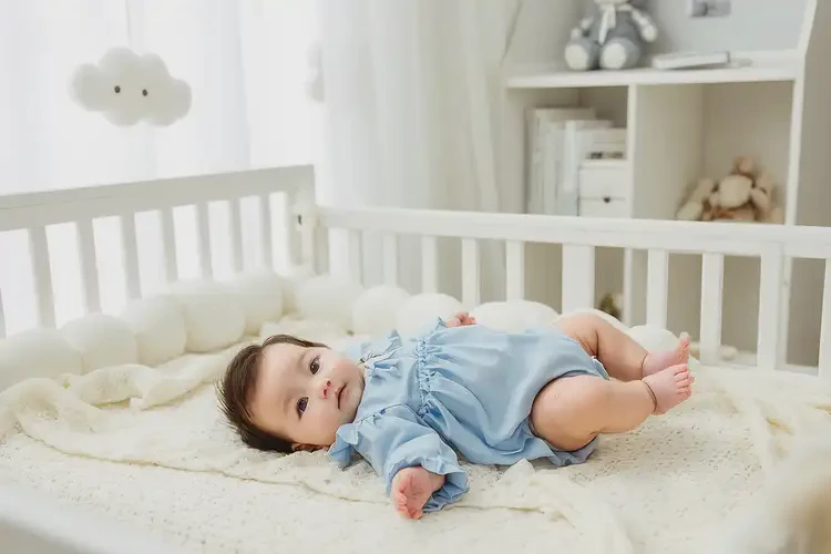 嬰兒肚子上起濕疹能徹底自愈嗎(圖1)