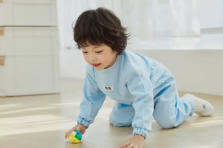 小孩手上出现湿疹可不可以彻底自愈(图2)