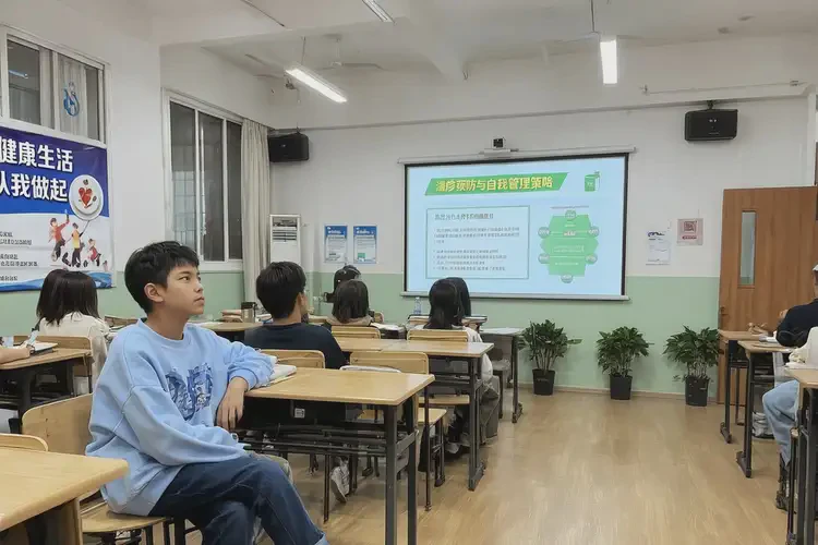 大学生大腿上偶尔起湿疹可不可以彻底自愈(图1)