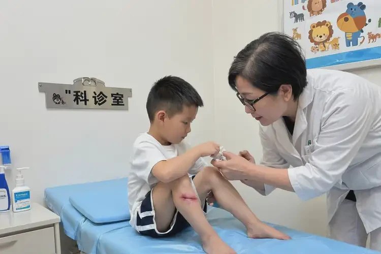 兒童屁股偶爾長(zhǎng)濕疹不管它會(huì)自己自愈嗎(圖2)