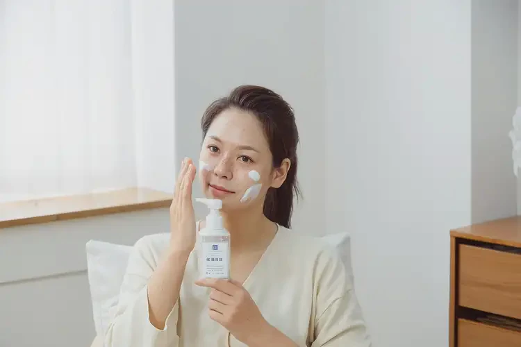 產(chǎn)婦臉上長濕疹能夠徹底治愈嗎(圖2)