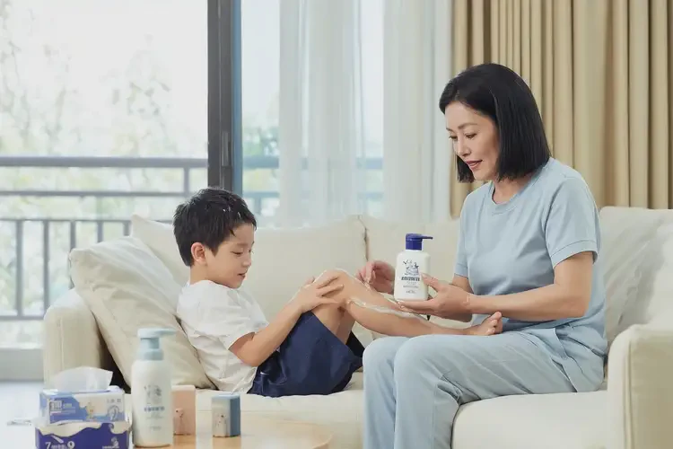 少兒小腿偶爾長(zhǎng)濕疹可不可以根治(圖1)