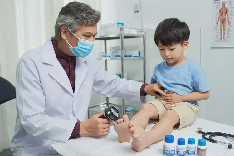 兒童肚子出現(xiàn)濕疹可不可以根治(圖2)