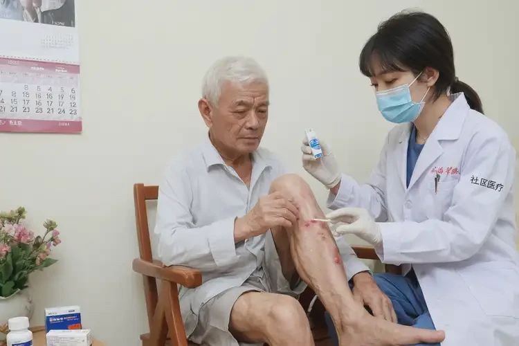 高齡老人大腿上偶爾起濕疹能夠徹底治愈嗎(圖3)
