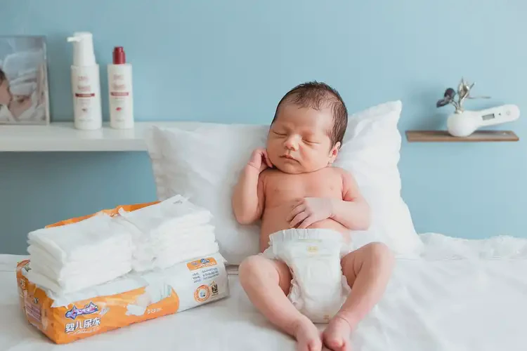 新生兒屁股上有濕疹能夠徹底治愈嗎(圖2)