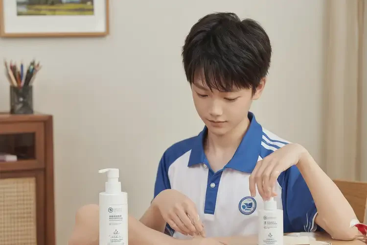 中學(xué)生四肢容易長濕疹能不能徹底自愈(圖3)