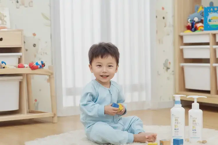 小孩肚子偶爾長(zhǎng)濕疹能徹底自愈嗎(圖1)