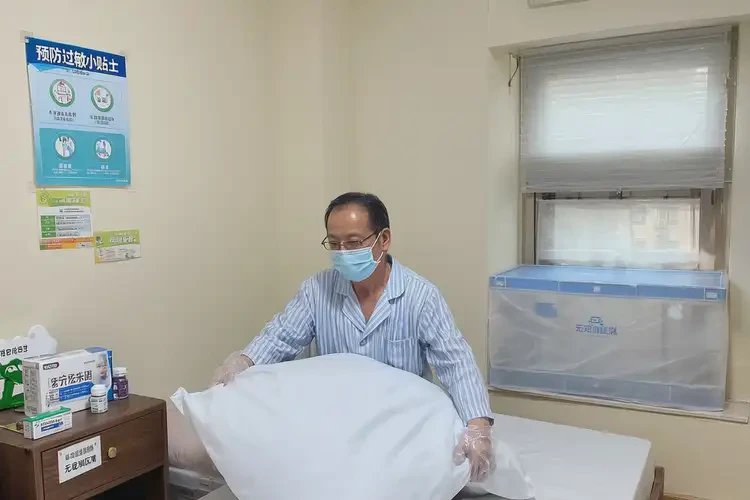 男人全身經(jīng)常起濕疹能夠徹底治愈嗎(圖2)