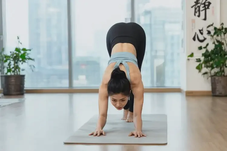 女生脖子偶爾起濕疹可不可以根治(圖1)