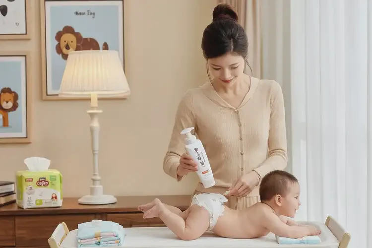 孩子屁股偶爾長濕疹不管它會(huì)自己痊愈嗎(圖2)