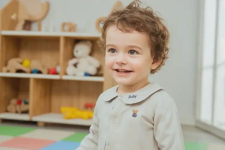 幼兒手上經(jīng)常長濕疹可不可以根治(圖1)