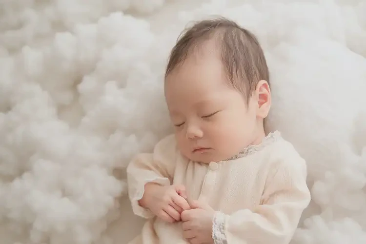 新生兒脖子偶爾長(zhǎng)濕疹可不可以根治(圖1)