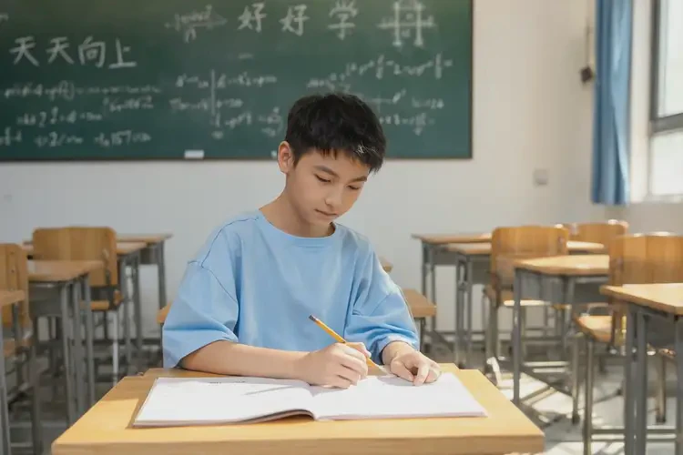 中學(xué)生肚子上有濕疹能徹底自愈嗎(圖1)