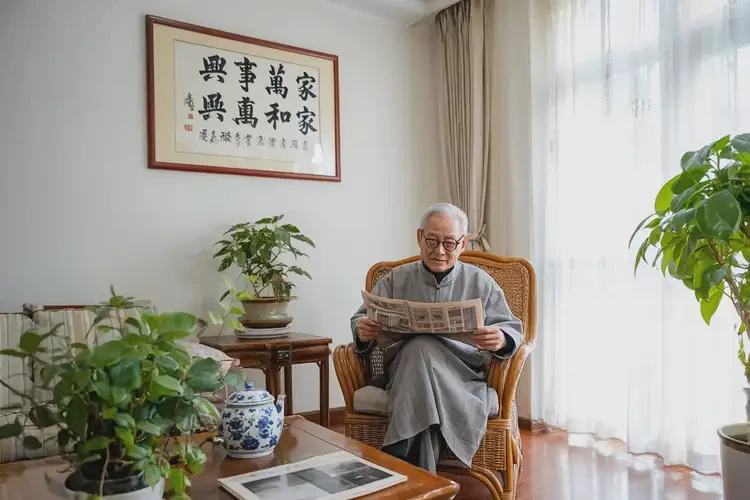 高齡老人大腿容易起濕疹能不能根治(圖1)