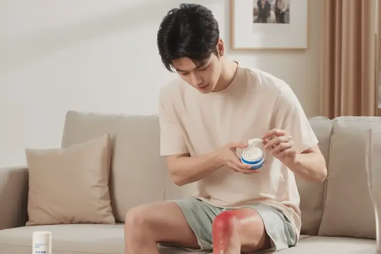 男人大腿上出现湿疹能不能根治(图2)