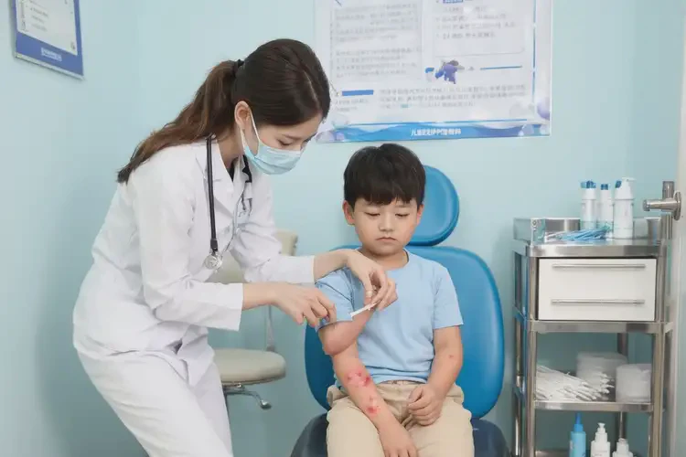 少儿全身偶尔长湿疹能够彻底治愈吗(图3)