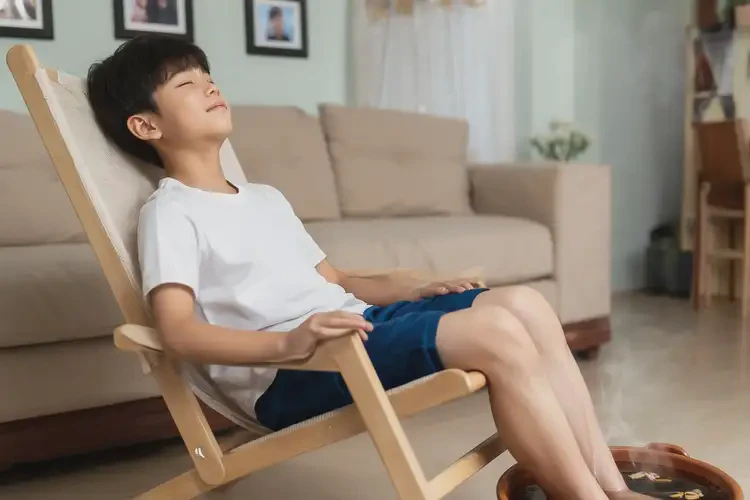 中學(xué)生腳上經(jīng)常起濕疹可不可以根治(圖1)