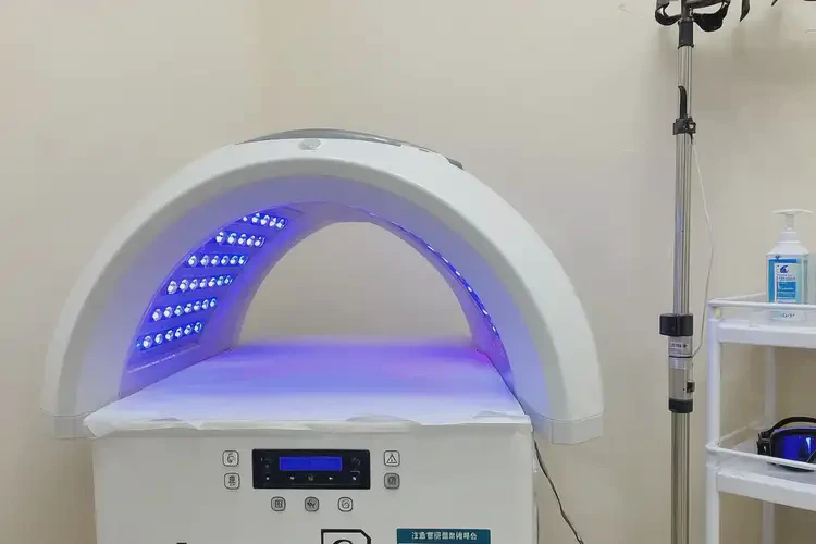 男人腳上經(jīng)常長濕疹能不能根治(圖1)