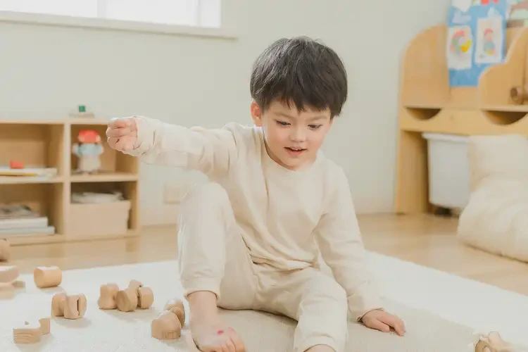 孩子手臂上出濕疹能靠自己自愈嗎(圖2)