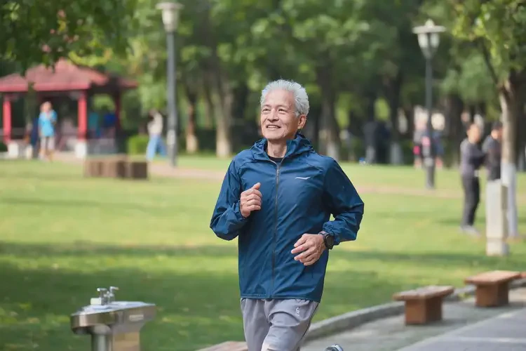 老人脖子出濕疹可以徹底自愈嗎(圖2)