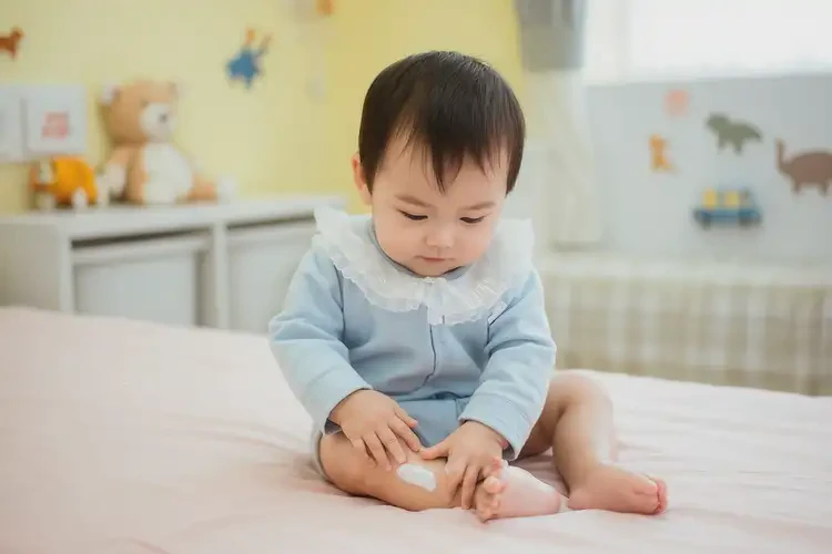 寶寶小腿上長濕疹可不可以根治(圖1)