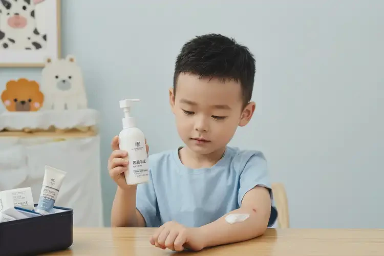 小孩手上偶爾起濕疹可不可以根治(圖2)