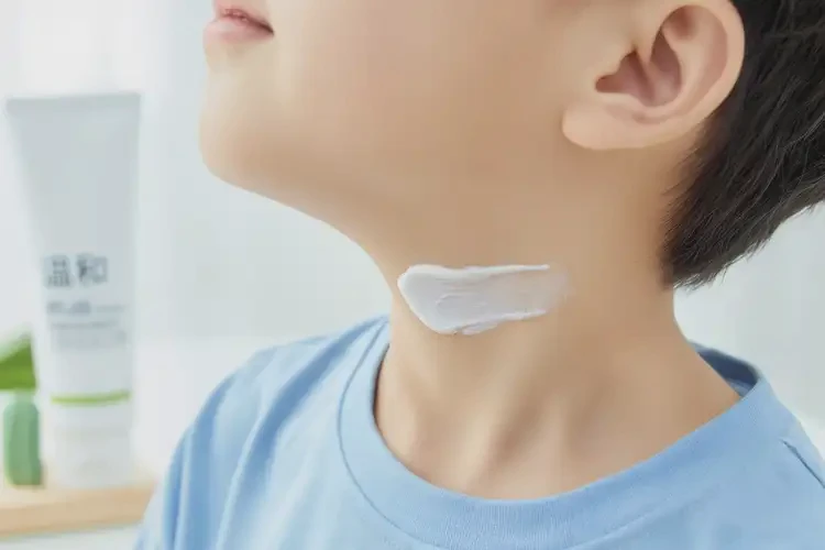 兒童脖子偶爾長濕疹可以徹底自愈嗎(圖3)