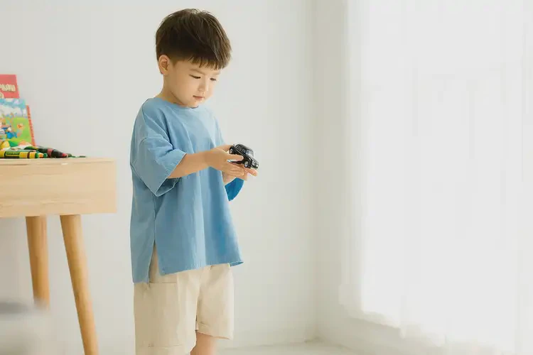 小学生脖子偶尔长湿疹能够彻底治愈吗(图2)